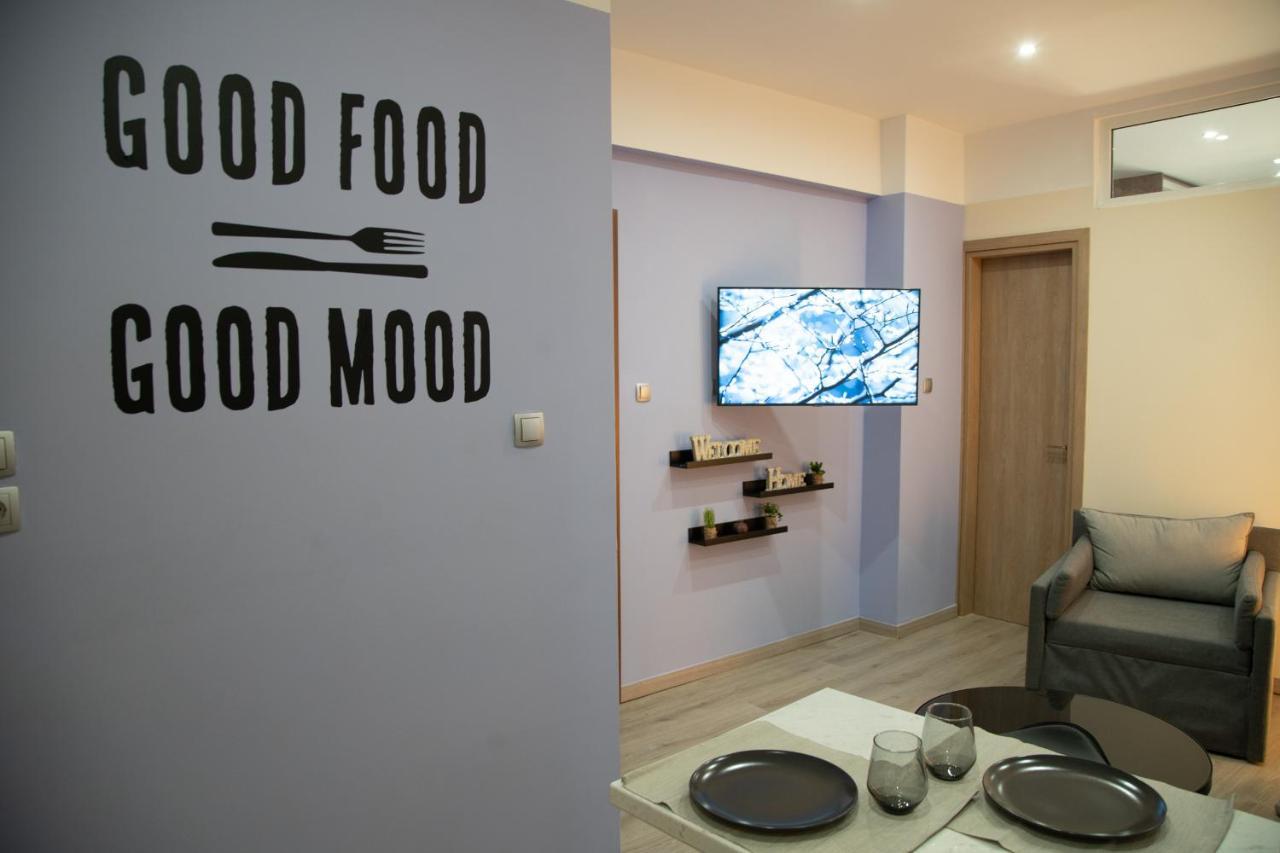 Modern Apartment Downtown アテネ エクステリア 写真